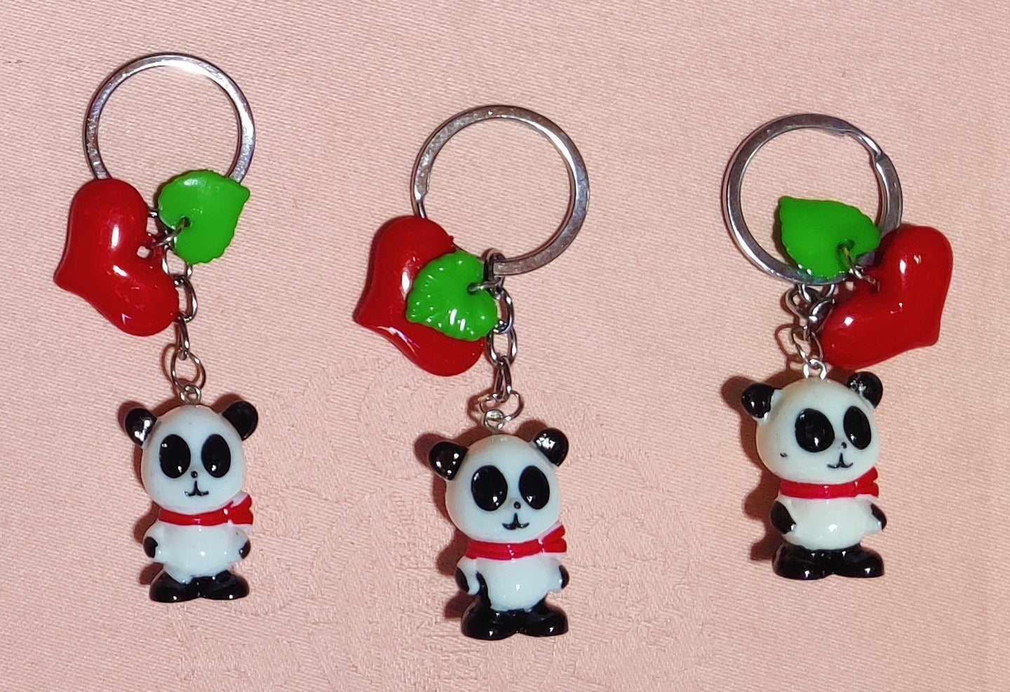 Porte-clés panda en résine (2,00 x 3,50 cm)