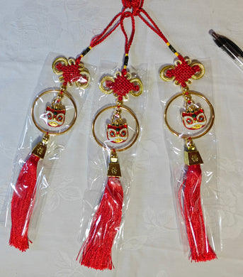 Accrochage noeud chinois Lion (6,00 x 30,00 cm)