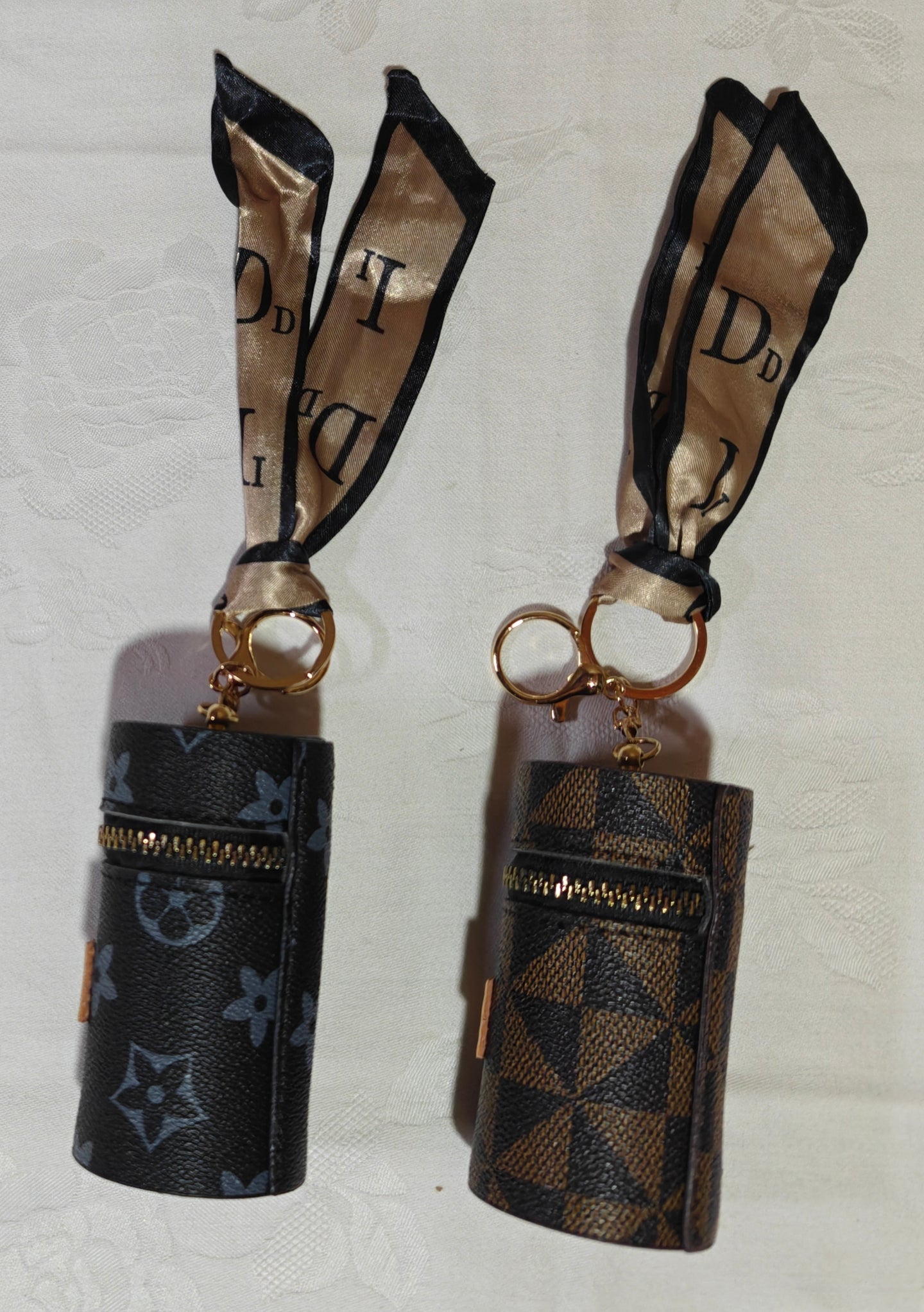 Boite de rouge à lèvre 9,50cm x 5,00cm