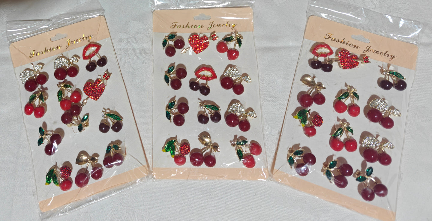 Broche métallique cerise， coeur ... 2,50x3,00cm 款式如照片混装