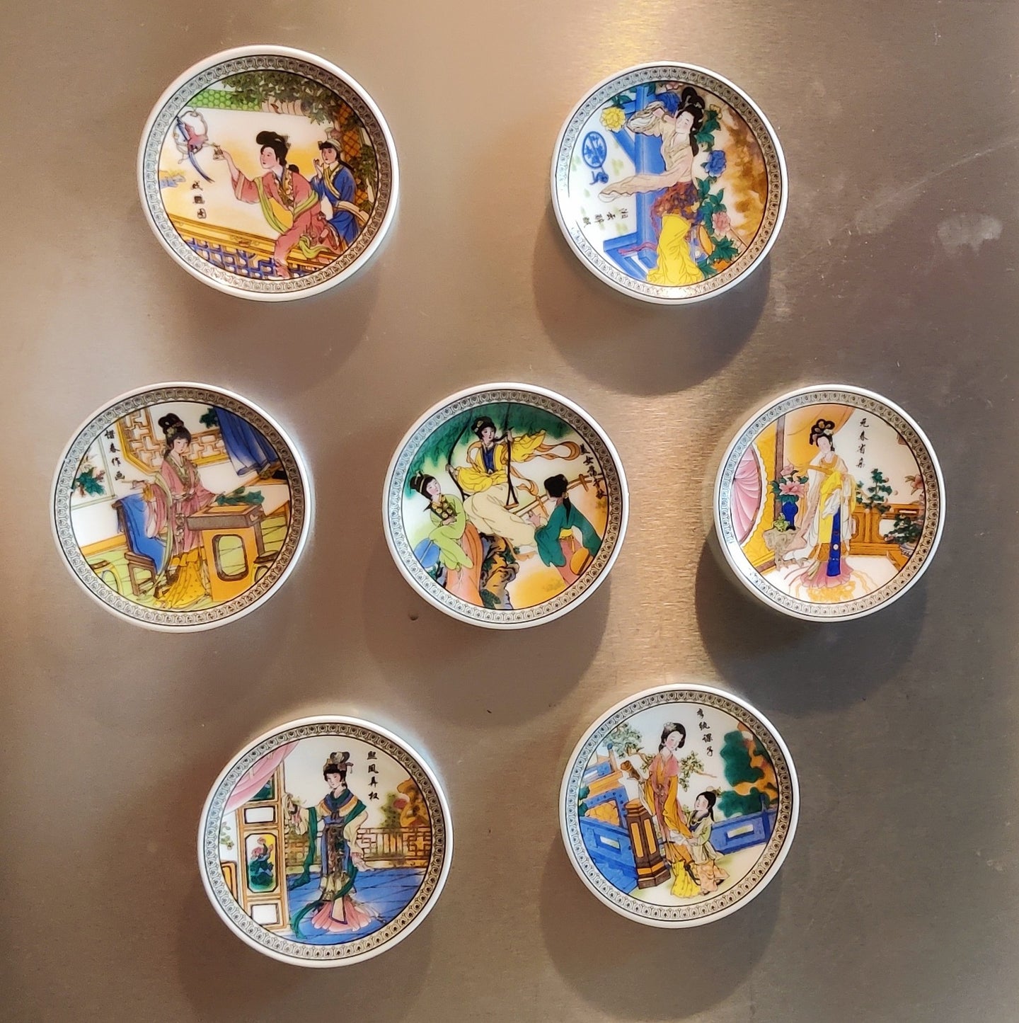 Mini assiette en porcelaine 7,60 cm