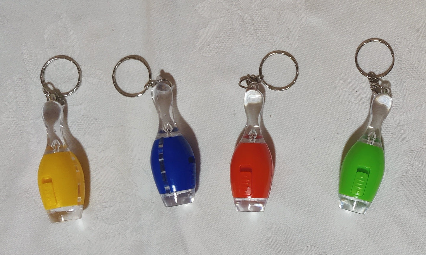 Porte-clés Bowling en plastique (2.50 x 7.00 cm)