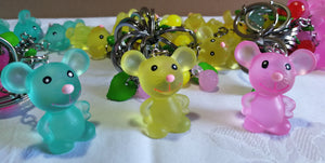 Porte-clés rat en résine (3,00 x 3,80 cm)