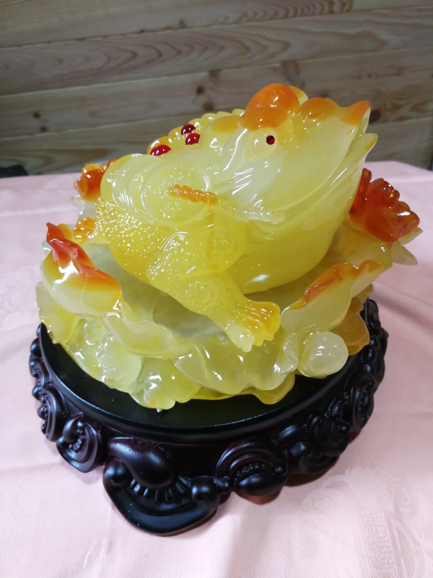 Statue de grenouille en résine tournant (19 x 21 cm)