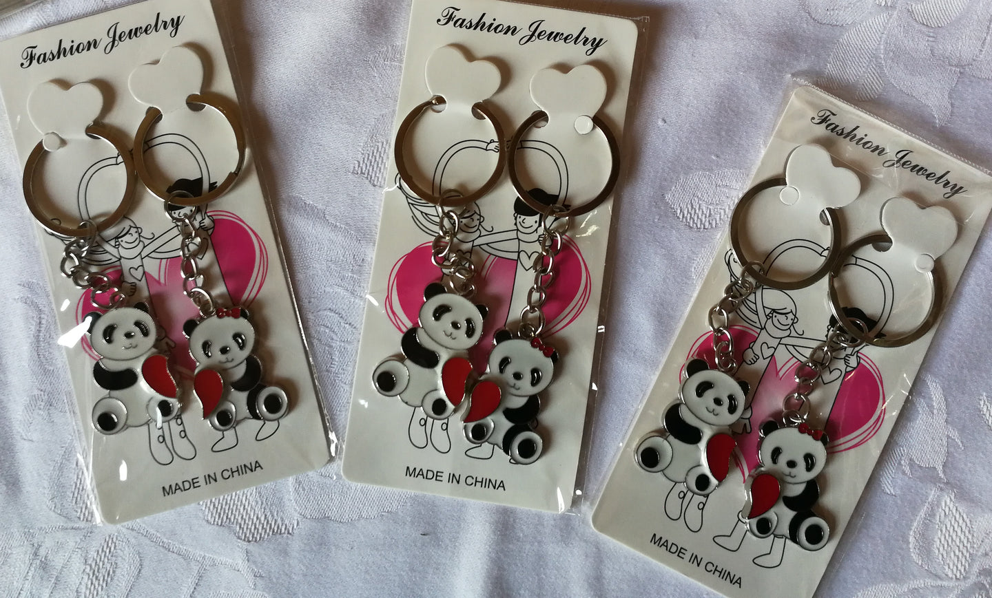 Porte-clés couple de panda en métal (2,00 x 3,20 cm)