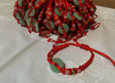 Bracelet ficelle rouge avec pierre de jade