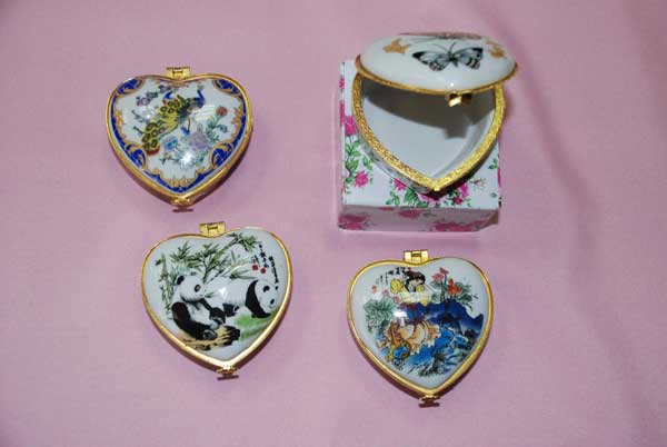 Boite à bijoux en porcelaine