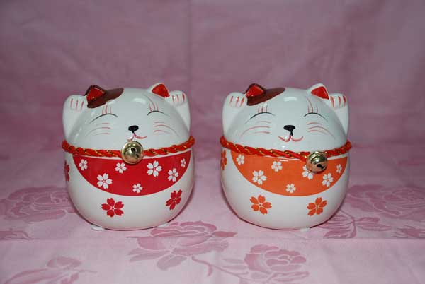 Tirelire chat en porcelaine