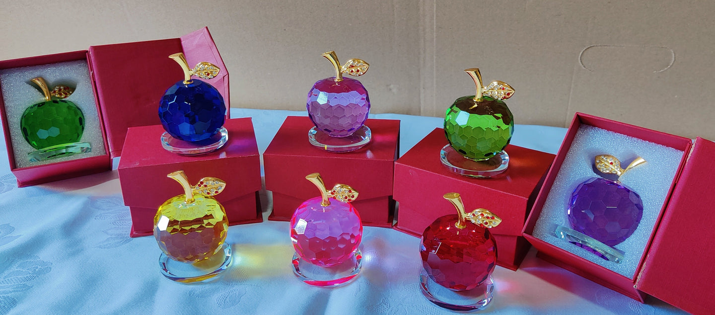 Statue de pomme en cristal (7,50 x 5,00 cm)